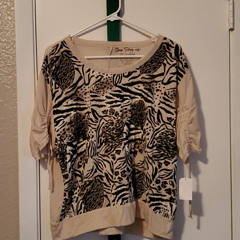 NWT 2x animal print shirt